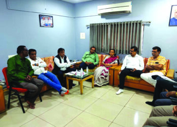 ભાજપ કાર્યાલયમાં બેસી સાંસદે વોર્ડ દીઠ ગ્રાન્ટની ફાળવણી કરી