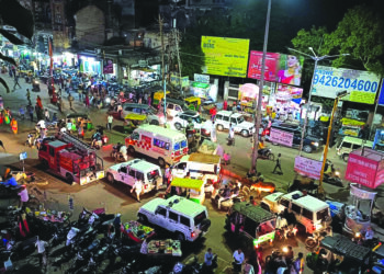 આપની રેલીમાં ભાગ લેવા દિલ્હીના સાંસદ એમબ્યુલન્સ, ફાયર ટેન્કર સાથે પહોંચ્યા !