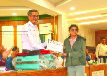 ભાવનગર સમસ્ત વણિક સમાજ દ્વારા યોજાયો ૧૭મો ઇનામ વિતરણ સમારોહ