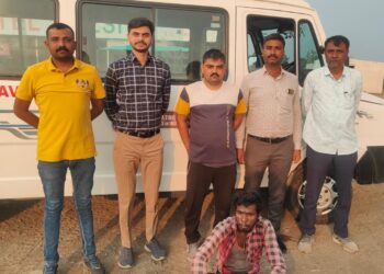 સિહોરના હત્યાના ગુનામાં ફરાર આરોપી આખરે ઝડપાયો, 4 વર્ષથી હાથતાળી આપતો હતો – તેના માથે 10હજારનું ઇનામ હતું
