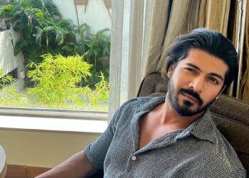 જેલમાંથી બહાર આવ્યા બાદ શીજાન પરિવાર સાથે આનંદ માણતો જોવા મળ્યો, હોળીની ઉજવણીની તસવીર સામે આવી