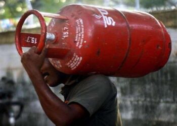 ખુશખબર / હવે 120 રૂપિયા સુધી સસ્તુ થઈ જશે lpg cylinder, અપનાવવી પડશે કુદરતી ગેસની નવી ફોર્મ્યુલા
