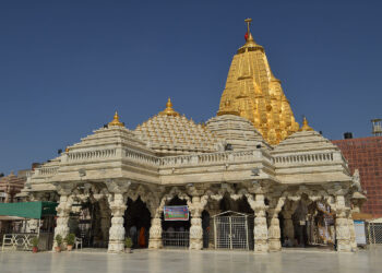 અંબાજી ધામમાં 75 ફૂટ લાંબો અને આઠ ફૂટ પહોળો કાચનો બ્રીજ ખુલ્લો મુકાશે