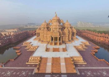 હિન્દુ મંદિર અને મઠોને રાજય સરકારના વહીવટ-હસ્તક્ષેપથી મુક્ત કરવા પ્રસ્તાવ