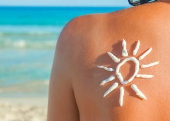 આ વસ્તુઓ પીઠ પર ટેનિંગનું લેયર તરત જ દૂર કરી દેશે, બસ આ રીતે ઉપયોગ કરવો પડશે