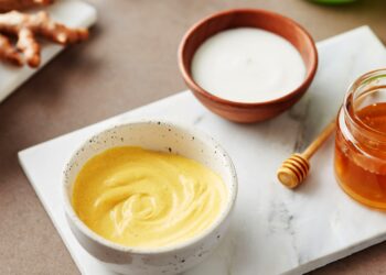 ત્વચાની સંભાળ માટે મધ ફેસ માસ્કનો ઉપયોગ કરો, ત્વચા 30 પછી પણ યુવાન દેખાશે