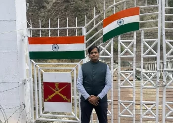 કિરણ પટેલના 12 ઠેકાણાઓ પર એક સાથે દરોડા