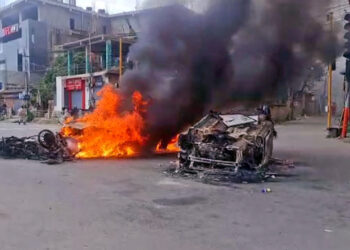 મણિપુરમાં ‘દેખો ત્યાં ઠાર’:  સમગ્ર રાજ્યમાં કર્ફ્યુ