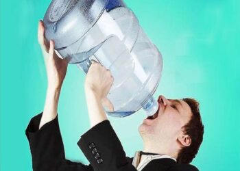 Extreme Thirst: થોડા-થોડા સમય પછી તરસ લાગવી એ ખતરનાક છે, આ રોગોના સંકેતો હોઈ શકે છે…