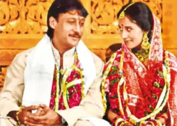 સૌતનનો સાથ મંજૂર અને ચોલમાં પાથર્યો નૂર, રઈસ પરિવાર છોડી જેકેની થઈ હતી આયેશા…