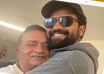 કેન્સરને કારણે વિકી કૌશલના પિતા શામ કૌશલની આવી હાલત થઈ હતી, ડોક્ટરોએ કહ્યું હતું- તમે બચી શકશો નહીં