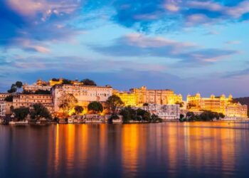 ‘પૂર્વનું વેનિસ’ તરીકે ઓળખાય છે આ શહેર, અહીં છે પ્રાચીન કિલ્લાઓ અને સુંદર તળાવો