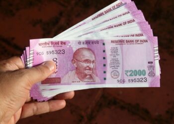 2000 રૂપિયાની નોટ જમા કરાવવાની સમયમર્યાદા લંબાવવામાં આવશે? જાણો સંસદમાં શું નિર્ણય લેવાયો