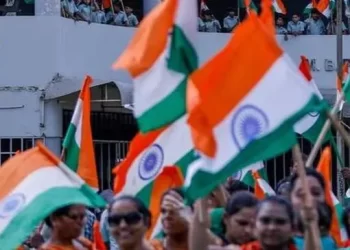 કાશ્મીરમાં નવો સૂરજ ઉગ્યો : સ્વતંત્રતા દિવસની ઉજવણીમાં હજારો કાશ્મીરીઓ ઉમટી પડ્યા