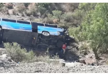 મેક્સિકોમાં બસ ખીણમાં ખાબકી, 17ના મોત