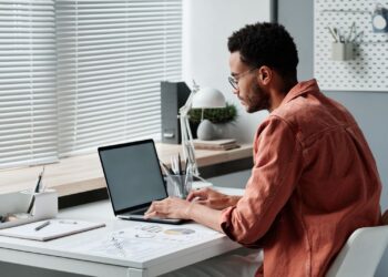 લેપટોપ-કોમ્પ્યુટરની આયાત પર પ્રતિબંધનો સરકારે બદલ્યો નિર્ણય