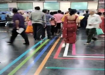 અનોખી પહેલ:  કેસ બારીથી અલગ અલગ ઓપીડી સુધી રંગીન પટ્ટા
