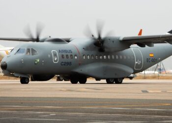 વડોદરા એરબેઝ પર ઉતર્યું ભારતનું પ્રથમ C-295 MW એરક્રાફ્ટ