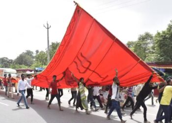અંબાજીને જોડતા માર્ગ પર શ્રદ્ધાનો પ્રવાહ