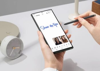 TECH: IPhone 15 સાથે સ્પર્ધા કરવા આવી રહી છે Samsung Galaxy S24 સિરીઝ, લોન્ચ તારીખ જાહેર! દરેક કિસ્સામાં અદ્ભુત રહેશે